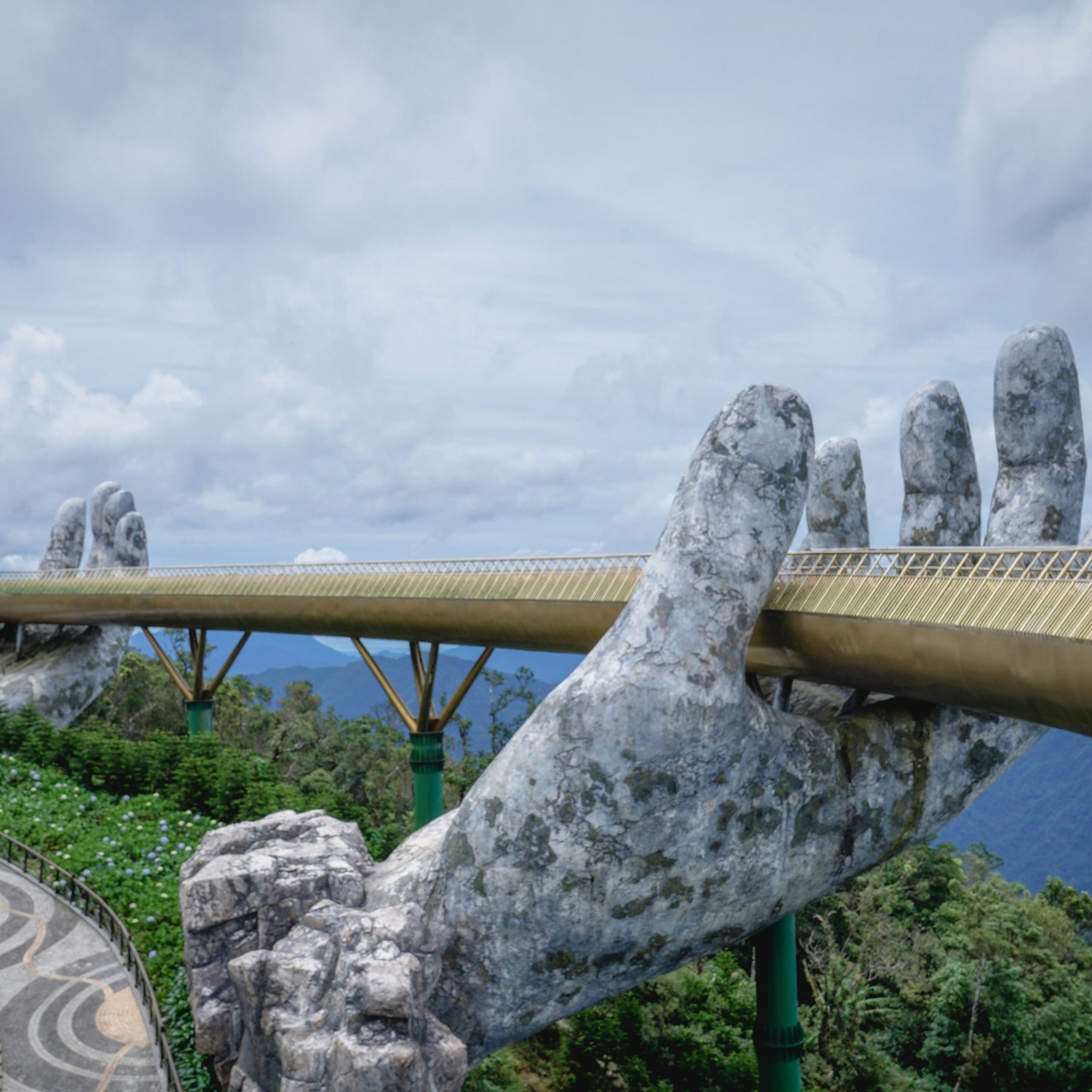 Da Nang & Golden Bridge