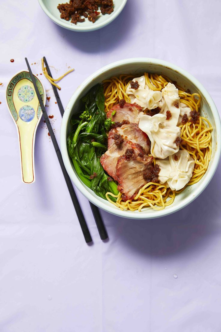 Wonton noodles